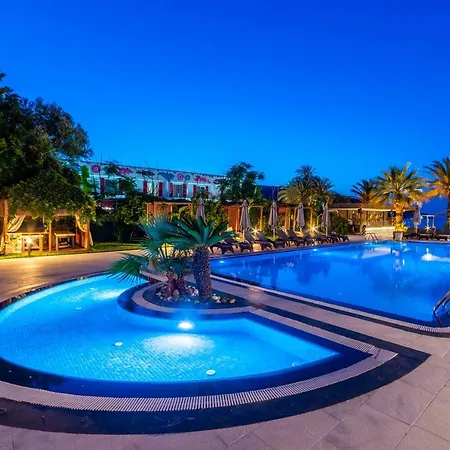 Moyo Luxury & 3* 博德鲁姆