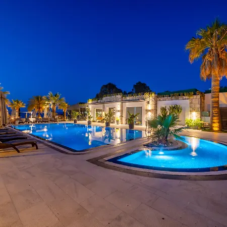 Otel Moyo Luxury & 3*