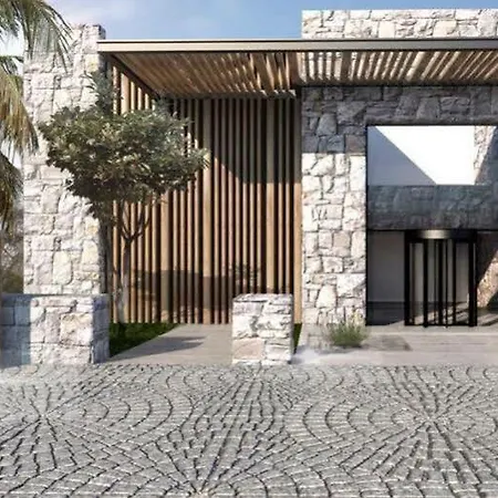 Otel Moyo Luxury & 3*