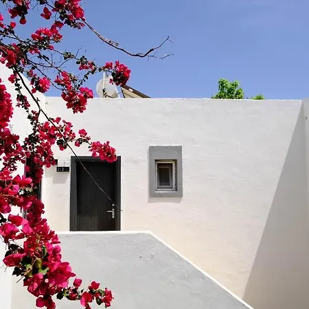 فندق Moyo Luxury &